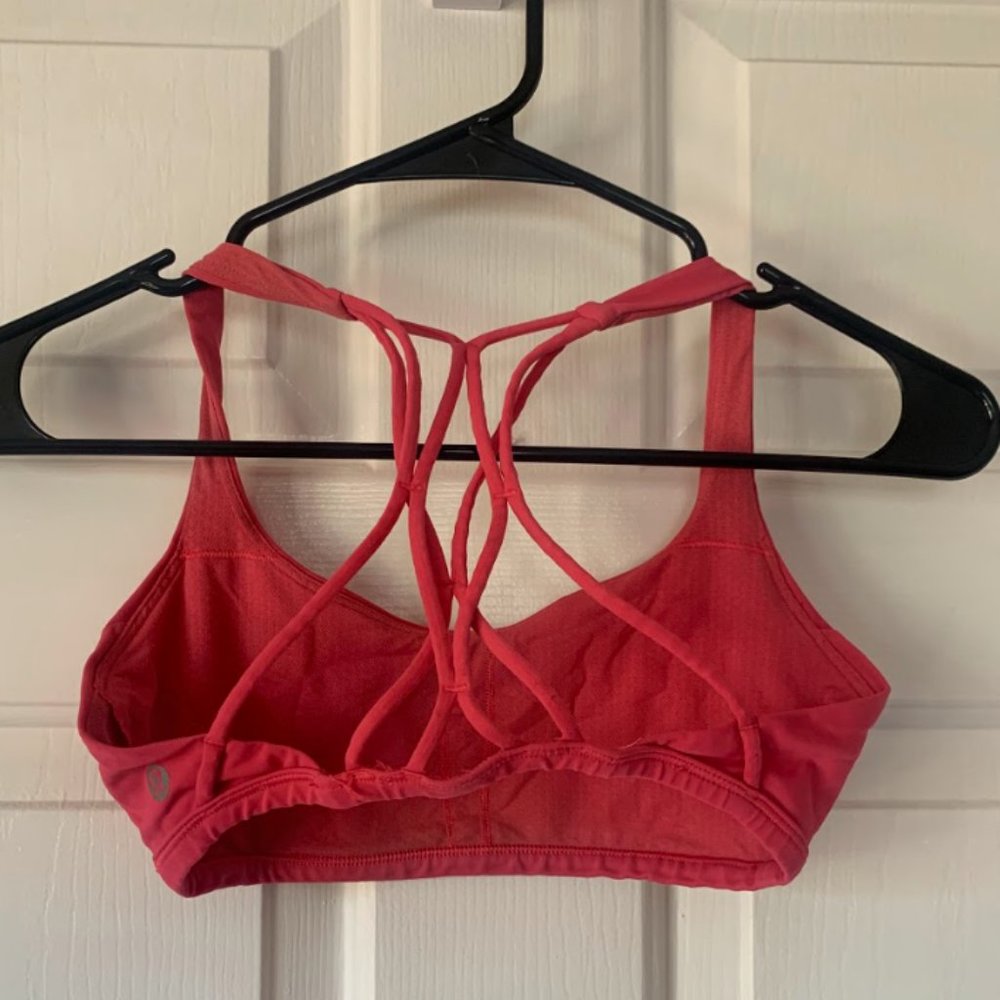 Lululemon Pink Size 4 Sports Bra